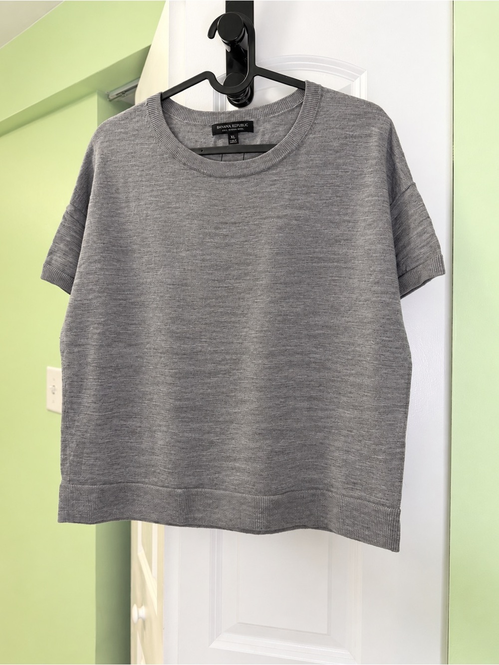 Banana Republic 100% Merino Wool Gray Short-Sleeve Top XL